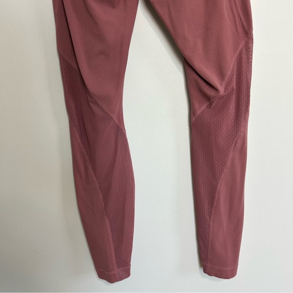 Athleta Salutation Stash Pocket Dusty Rose Mauve Pink Seamless Leggings Size XS - Picture 5 of 7